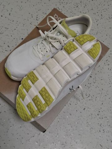 Used On Running Cloudflow 4 2026 bike — image 2 of 6