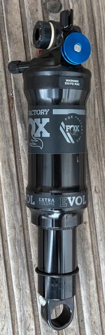 Used Fox Specialized Epic 8 Float SL Performance Elite Remote Up PTL Evol SV 2025 bike — image 2 of 3