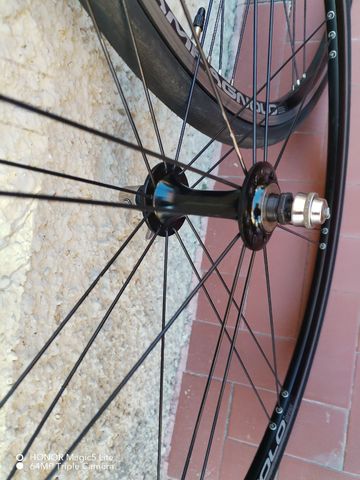 Używany campagnolo vento Ruote bike — zdjęcie 4 z 15