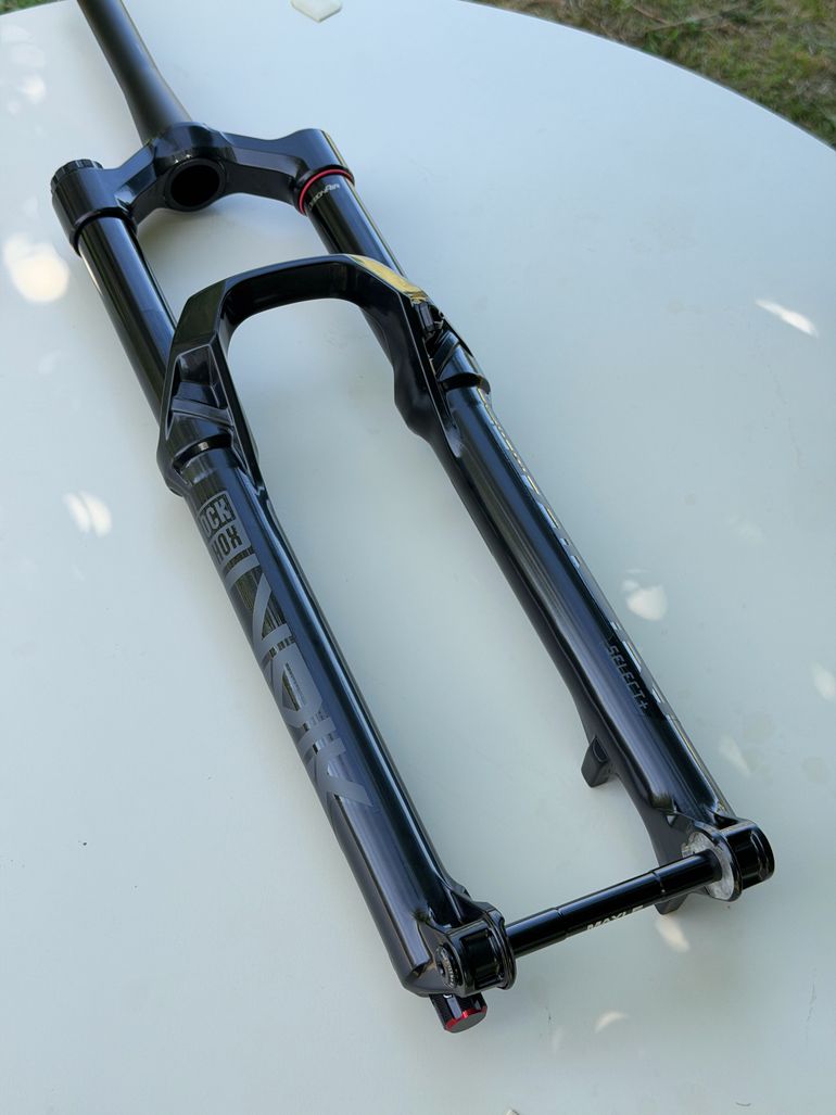 Used RockShox LYRIK Select+ RC 29 2024 bike — image 1 of 5