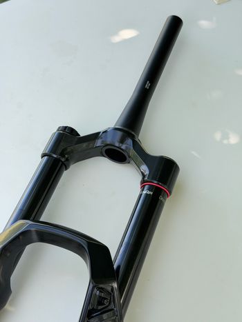 Used RockShox LYRIK Select+ RC 29 2024 bike — image 2 of 5