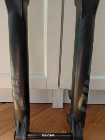 Tweedehands RockShox Pike Select 2022 bike — afbeelding 5 van 6