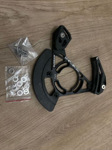 Used Sixpack Racing chainprotector 2026 bike — image 2 of 4