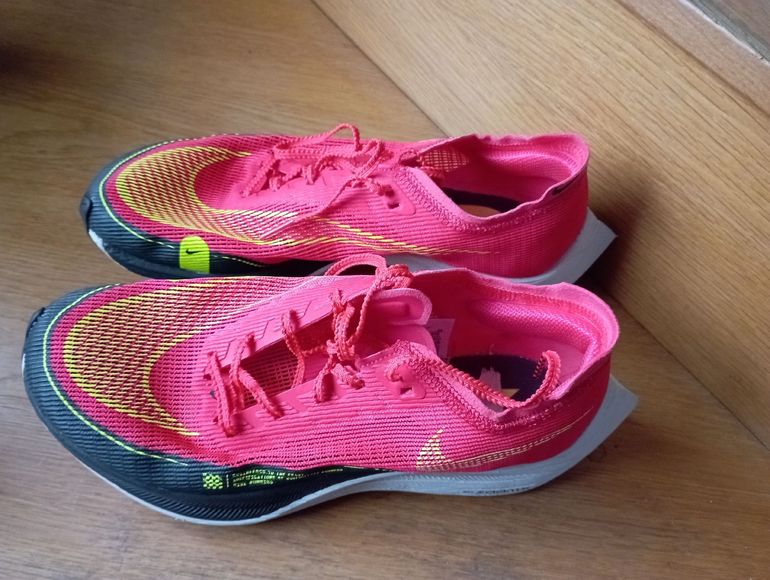 Used Nike ZoomX Vaporfly 2 bike — image 2 of 2