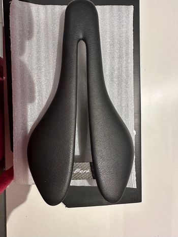 Berk, PLOH 143 Saddle