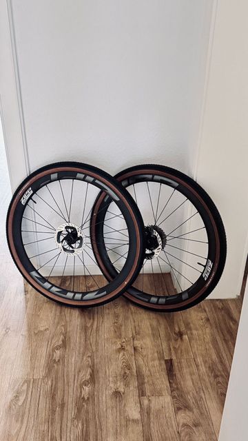 Brugt Zipp 303 Firecrest Carbon Tubeless Wheelset 2023 Wheels