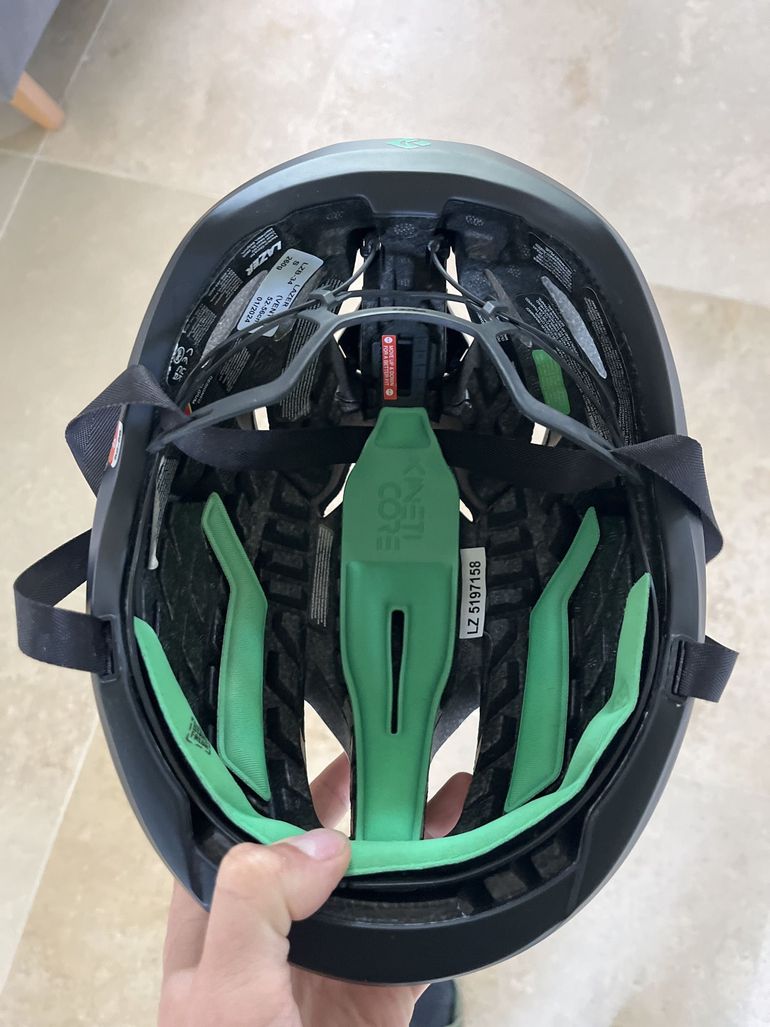 Used Lazer Vento 2025 bike — image 8 of 8