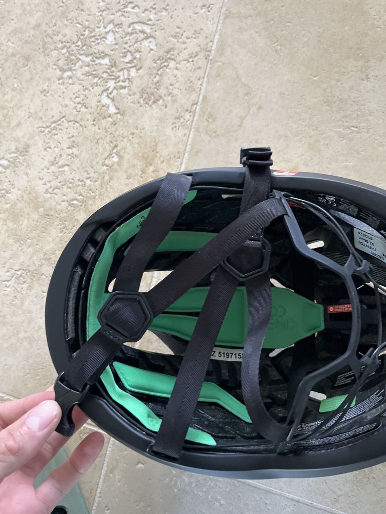 Used Lazer Vento 2025 bike — image 5 of 8