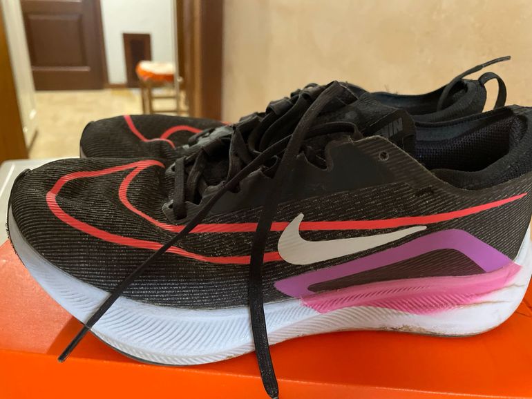 Used Nike Zoom Fly 4 bike — image 3 of 5
