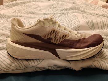 New Balance, Rebel v5