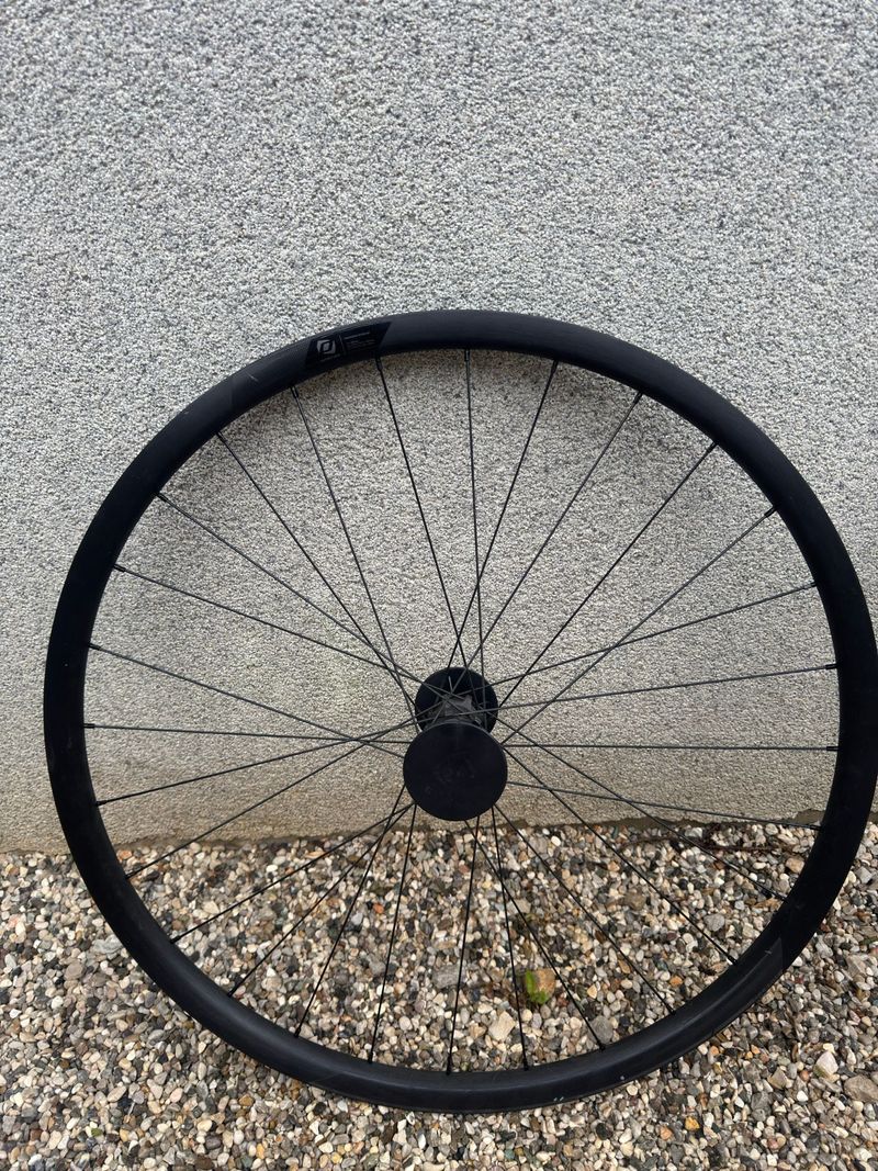 Used Syncros RP 2.0 Disc Wheels 2024 bike — image 1 of 5