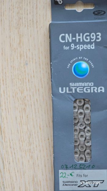 Shimano, CN-HG93 9-speed 114 Links