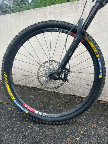 Brugt RockShox Yari 29+ Fork bike — billede 3 af 5