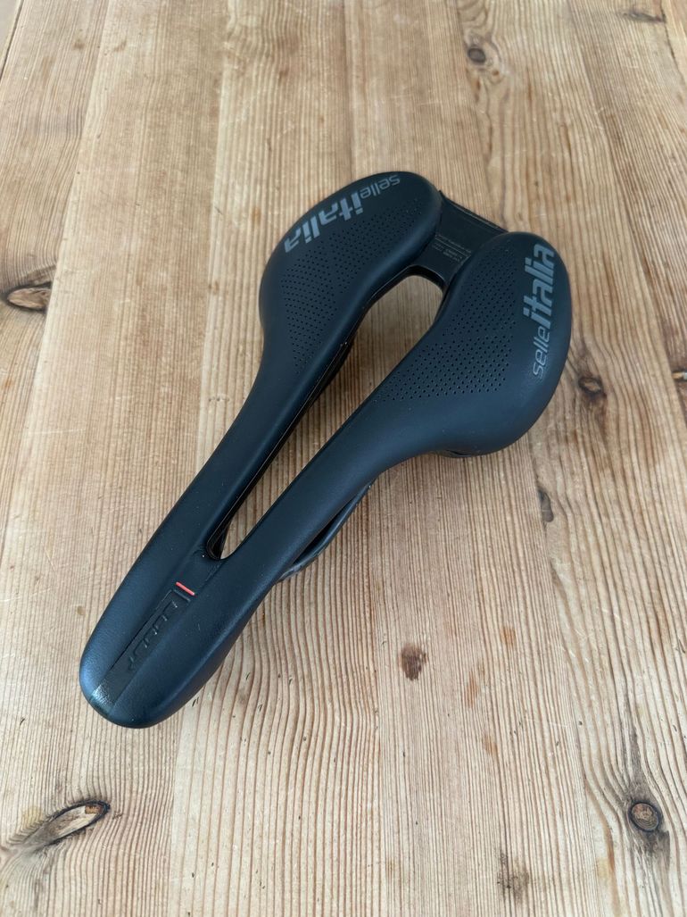 Used Selle Italia Elite Saddle 2025 bike — image 1 of 4