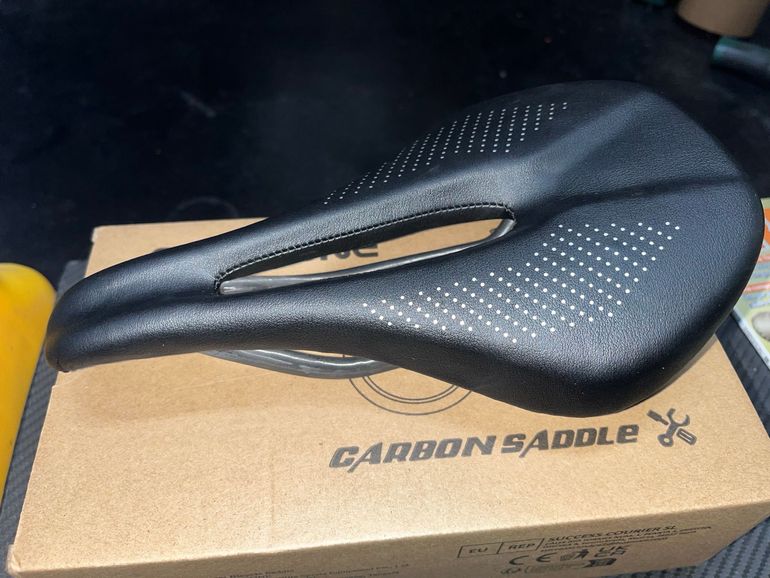Used 2-Hi sella in carbonio 115 grammi 2025 bike — image 5 of 5