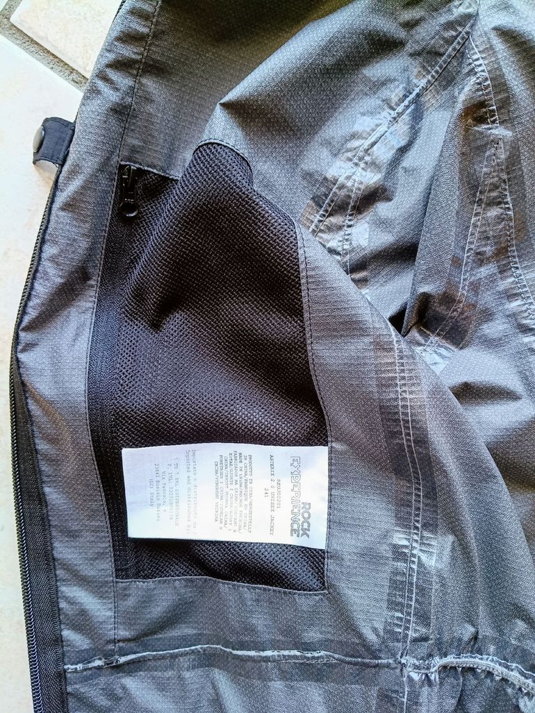 Used Rock Experience Asterix 2.0 bike — image 13 of 14