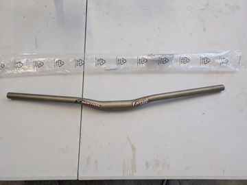 Tweedehands Renthal Fatbar Lite 2024 bike — afbeelding 1 van 6