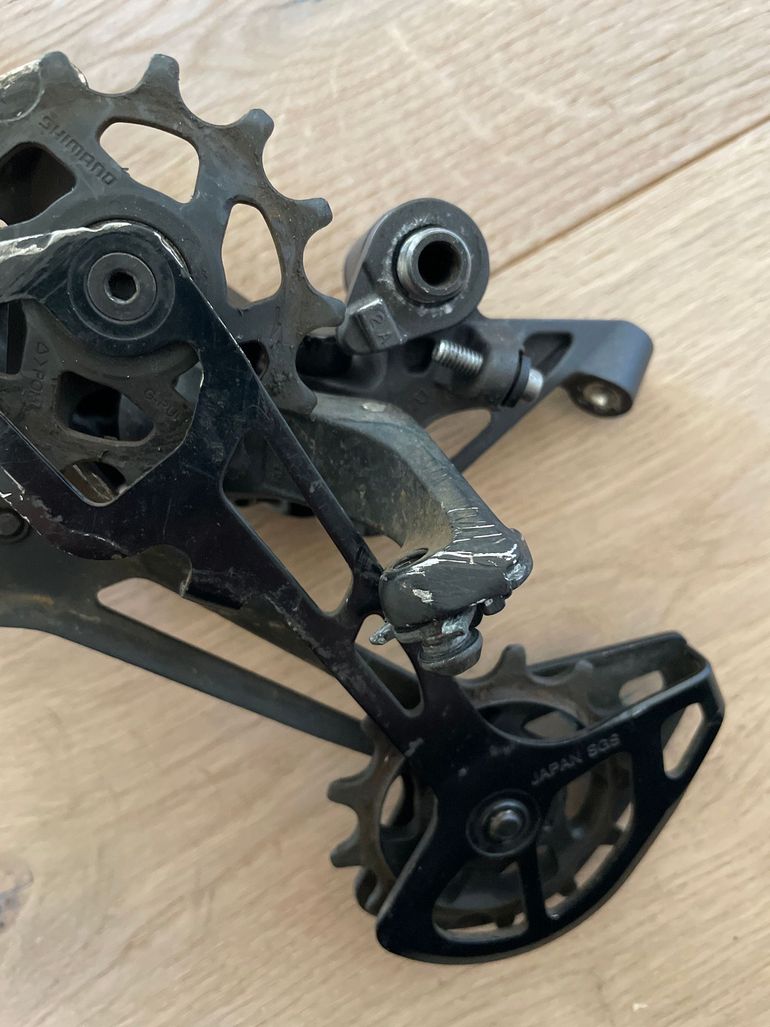 Used Shimano DEORE XT M8100 12-speed Groupset 2024 bike — image 3 of 3