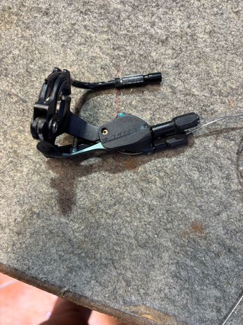 Scott, suspension lock and seatpost clamp