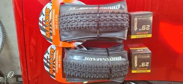 Maxxis MTB 29" Tires bike usato — immagine 2 di 3