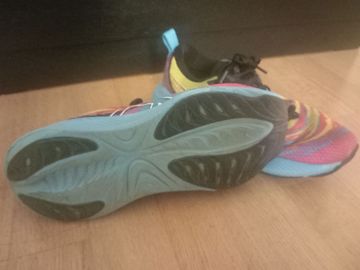 Gebrauchtes Asics Cumulus 26 2024 bike — Bild 2 von 4