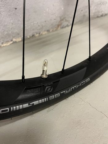 Used Syncros RP2.0 Disc 28 2023 bike — image 2 of 3
