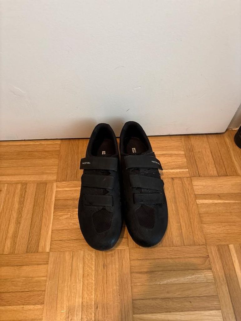 Used Van Rysel Rennradschuhe Größe 42 bike — image 1 of 4