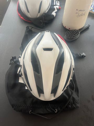 Brugt MET Trenta 3K Carbon MIPS Helmet 2025 Cycling Accessories