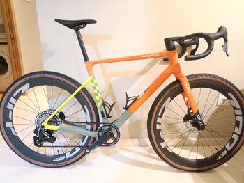 Used Pirelli Cinturato Gravel RS 2026 bike — image 2 of 2