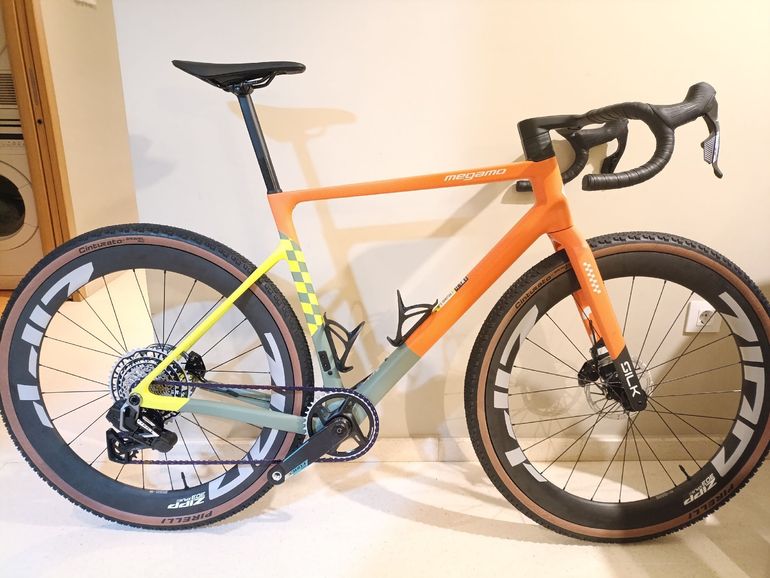 Used Pirelli Cinturato Gravel RS 2026 bike — image 2 of 2