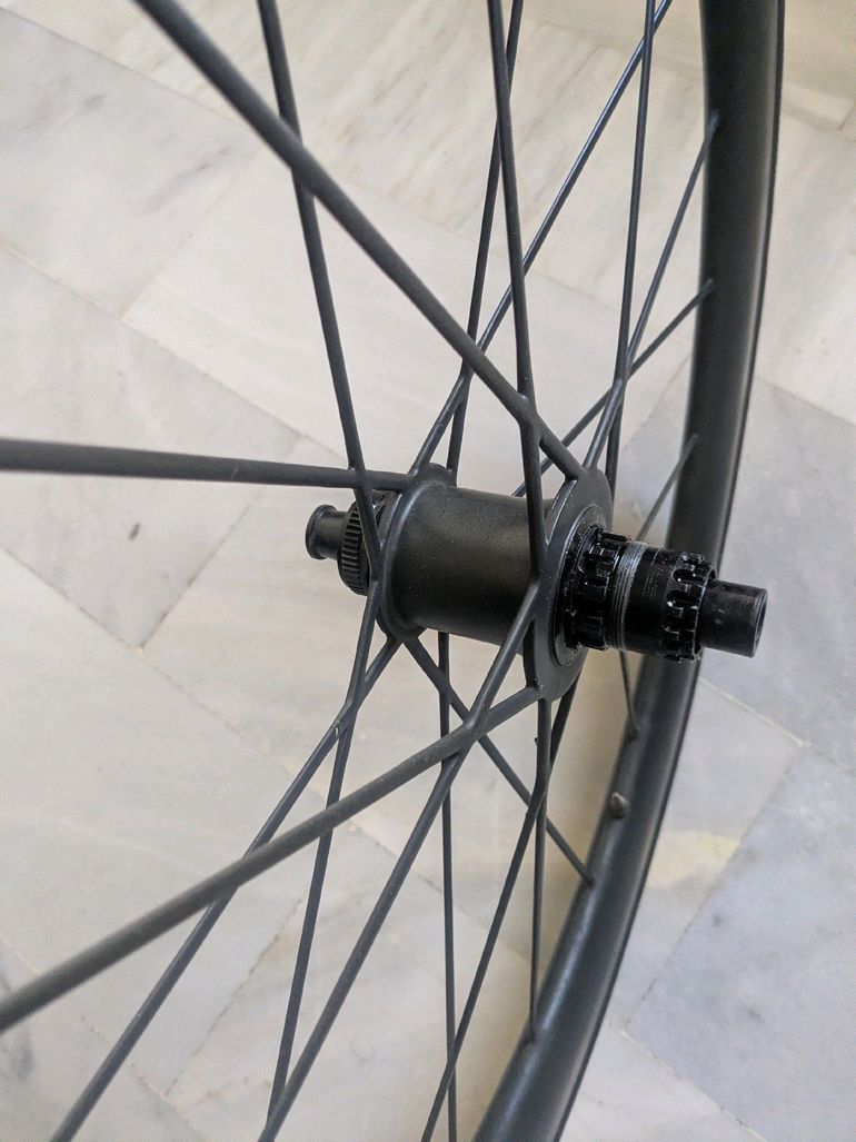 Used Lightweight . 2025 bike — image 9 of 14