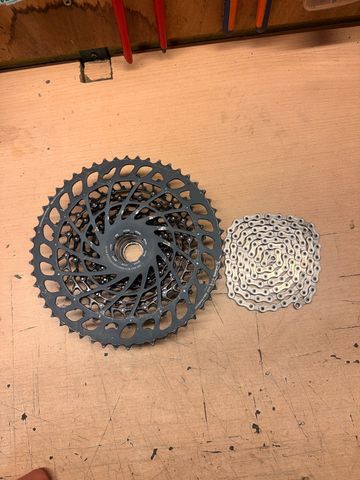 Sram GX 12-speed bike usato — immagine 2 di 6