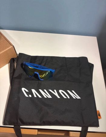 Used Canyon carbon 2025 bike — image 5 of 7