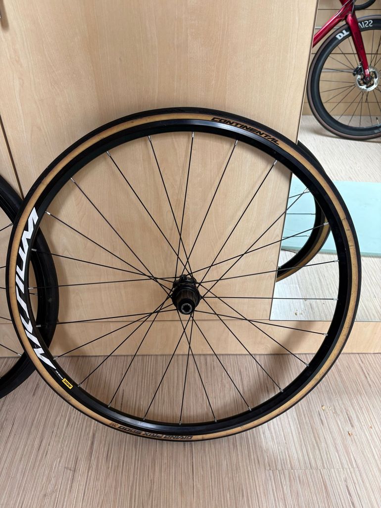 Used akrium wheelset 2024 bike — image 4 of 5