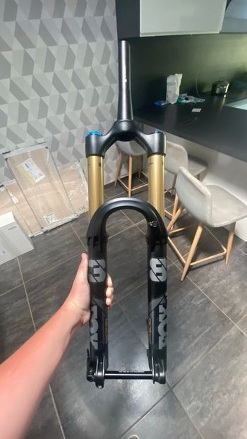 Fox, 38 Factory Kashima Fork