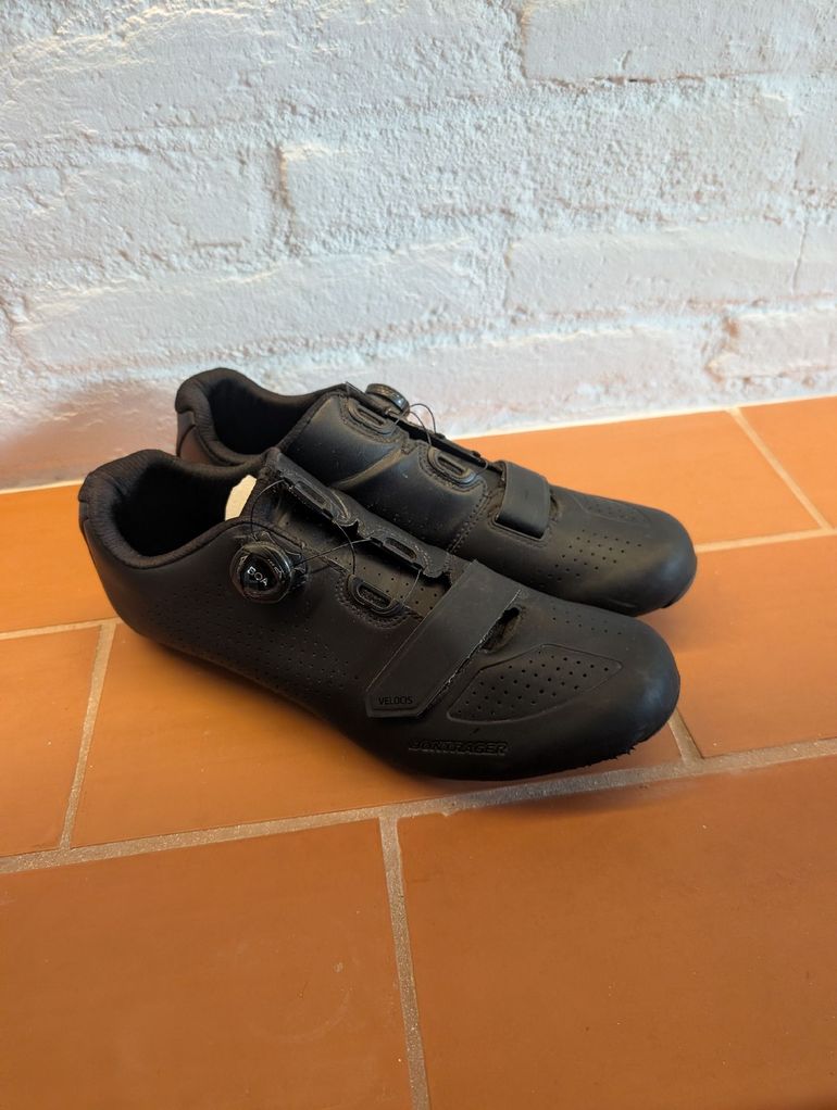 Used Bontrager Velocis Road Shoe 2023 bike — image 2 of 4