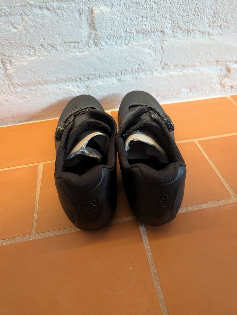 Used Bontrager Velocis Road Shoe 2023 bike — image 3 of 4