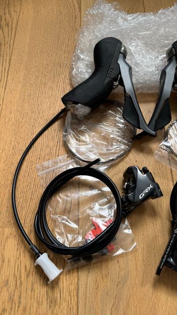 Used Shimano GRX BR-RX810 / ST-RX810 2025 bike — image 12 of 14