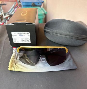 Brugt Oakley Sutro Lite 2026 bike — billede 2 af 5