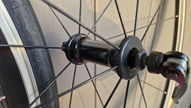Used Campagnolo Khamsin Asymmetric Wheelset 2014 bike — image 3 of 15