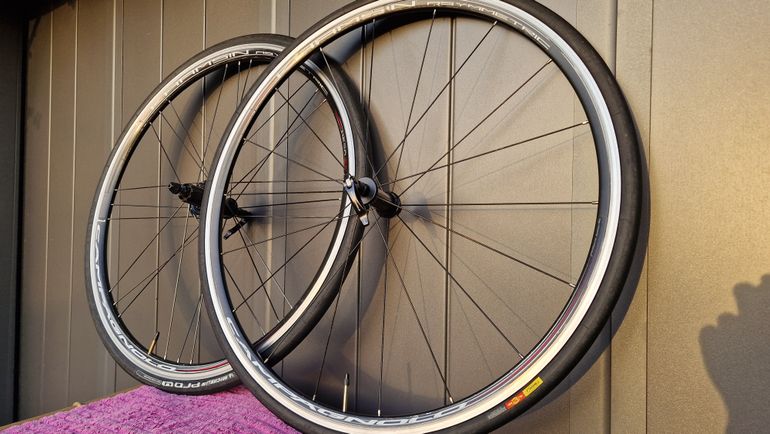Used Campagnolo Khamsin Asymmetric Wheelset 2014 bike — image 6 of 15