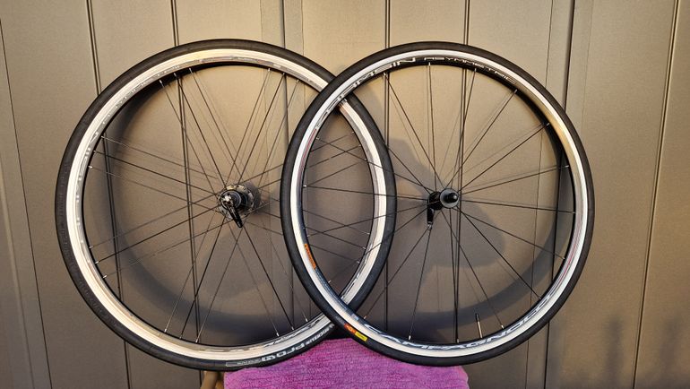Used Campagnolo Khamsin Asymmetric Wheelset 2014 bike — image 13 of 15