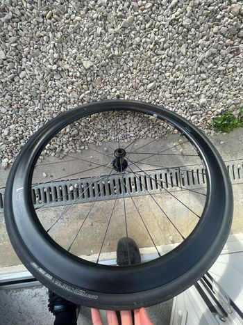 Used Giant Carbone Wheel bike — image 3 of 4
