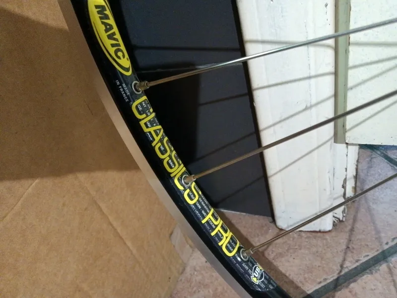 Used Mavic classics Pro Vintage 2010 bike — image 7 of 7