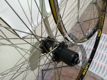 Used Mavic classics Pro Vintage 2010 bike — image 6 of 7