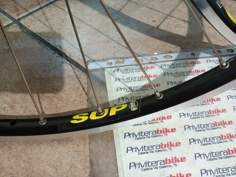 Used Mavic classics Pro Vintage 2010 bike — image 5 of 7