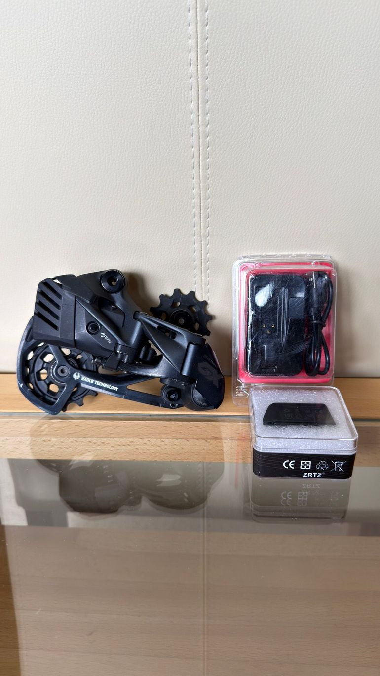 Used Sram GX Eagle AXS Schaltwerk inkl. Akku + Schutz bike — image 5 of 6