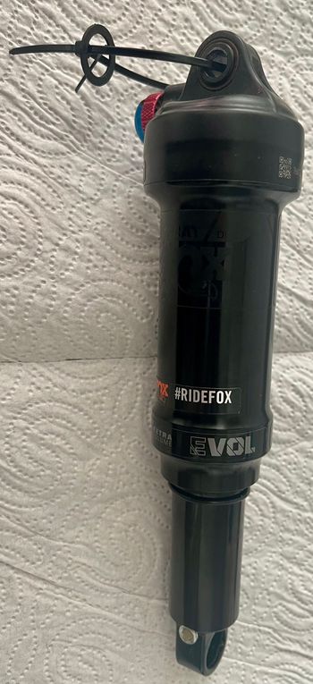Fox, PERFORMANCE SERIES FLOAT