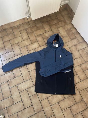 Used On Cloud On Running Veste à Capuche Core Homme 2025 bike — image 1 of 7