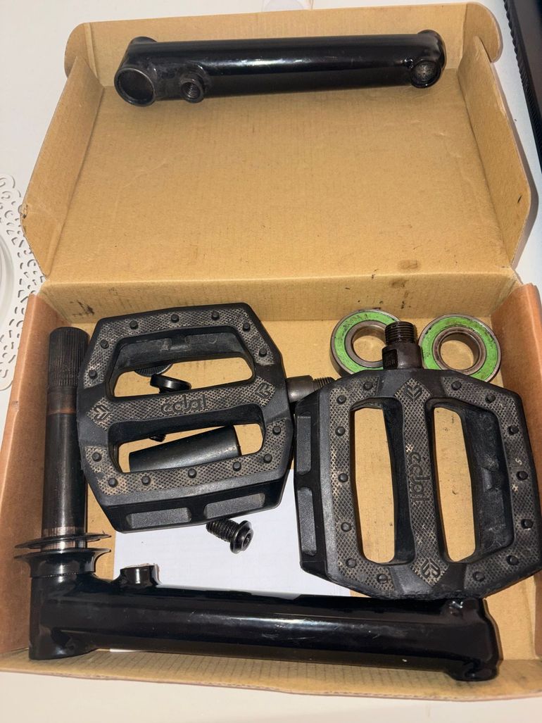 Used Salt Lot de pièces de bmx bike — image 1 of 3